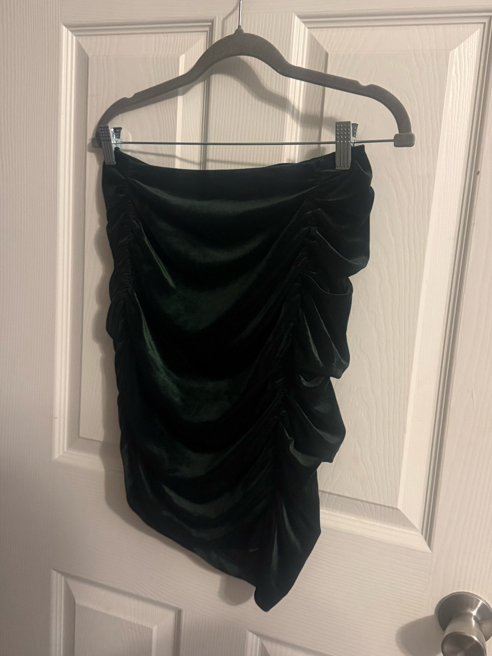 NWT Express Emerald Velvet Body Contour Ruched Side Mini Skirt M